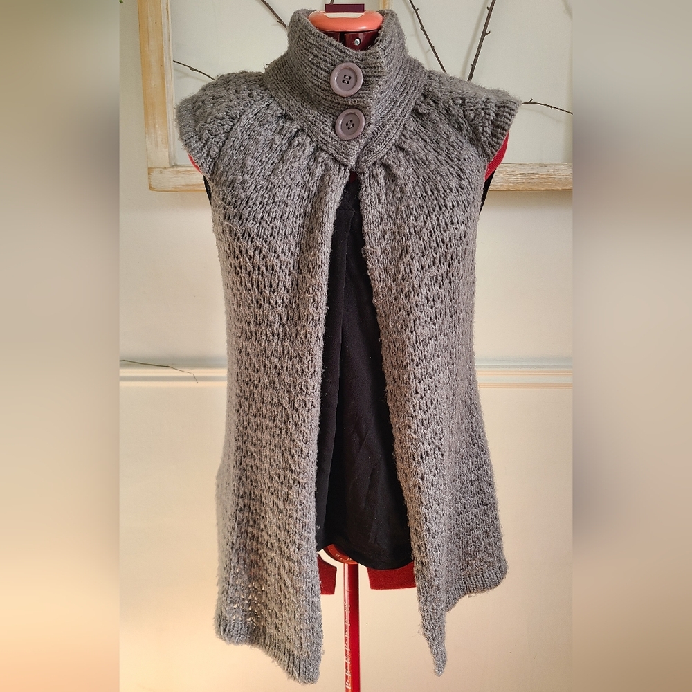 Gray Knit Open Front Vest With Large Buttons - Large